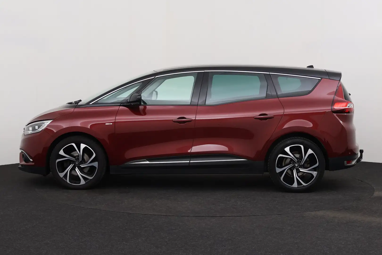 Renault Grand Scenic *HIGHLINE BOSE EDITION 1.8 BLUE DCI DEC + A/T + 7P Rouge - 2