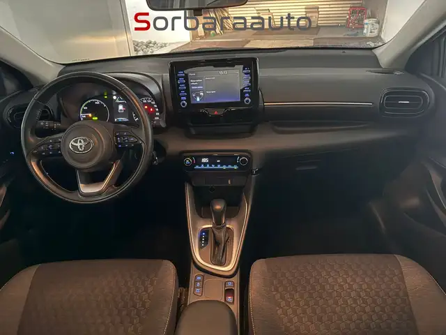 Toyota Yaris view 12