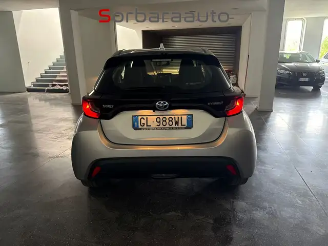 Toyota Yaris view 4