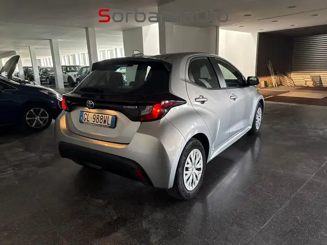 Toyota Yaris view 5