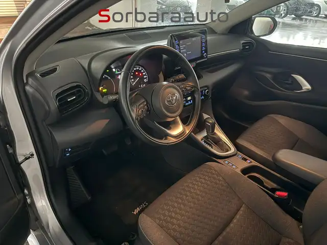 Toyota Yaris view 10