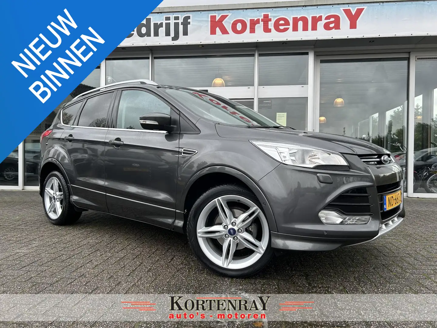 Ford Kuga 1.5 Titanium Styling Pack nieuwstaat/elektrisch ve Grijs - 1