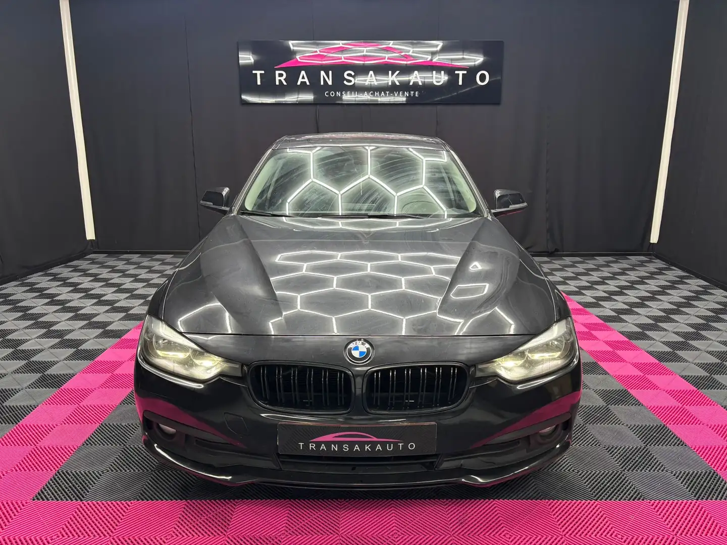 BMW 316 316 d/2016 Zwart - 2