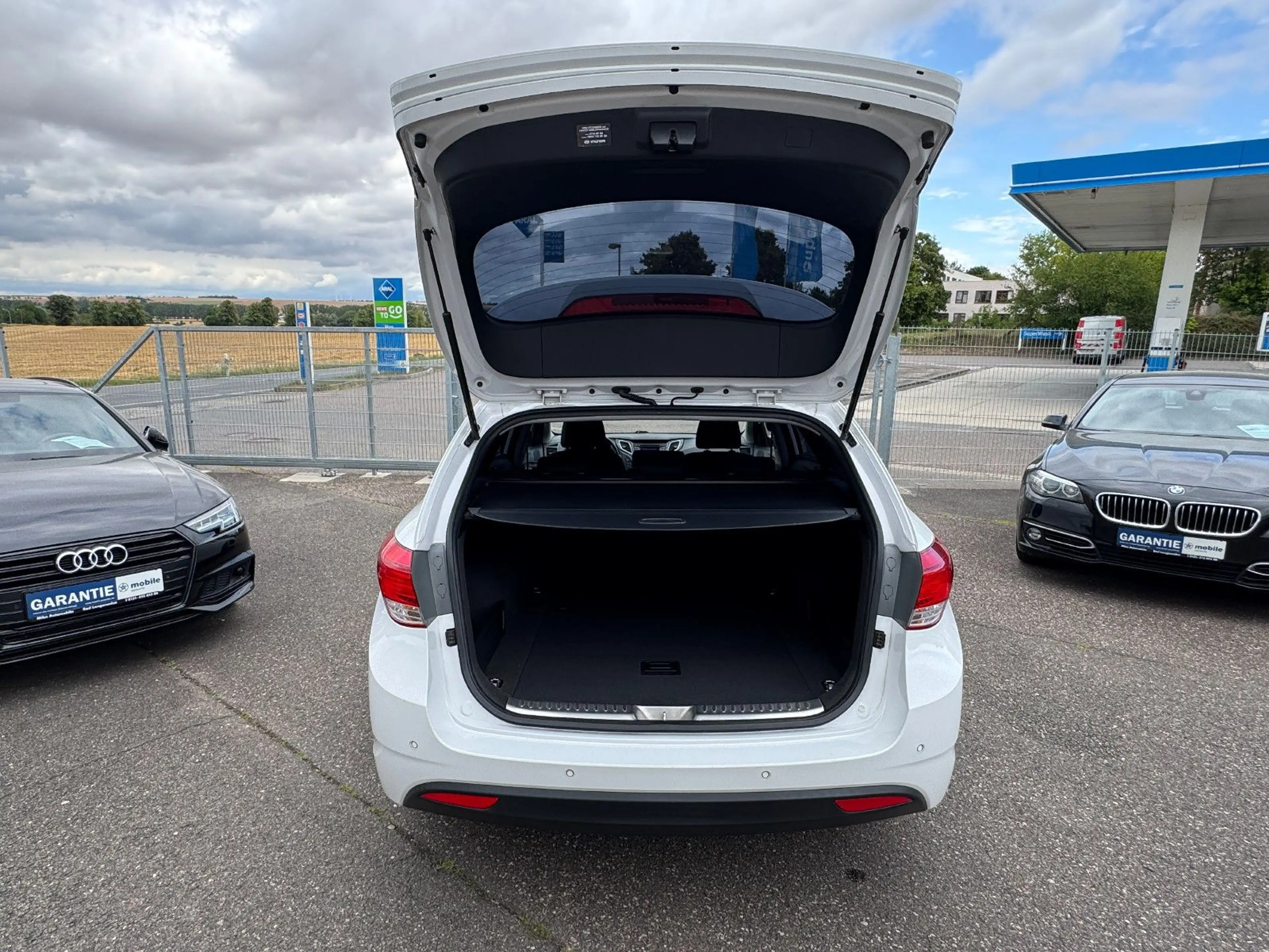 Hyundai i40 cw 5 Star Edition TÜV/HU/NEU — photo 11