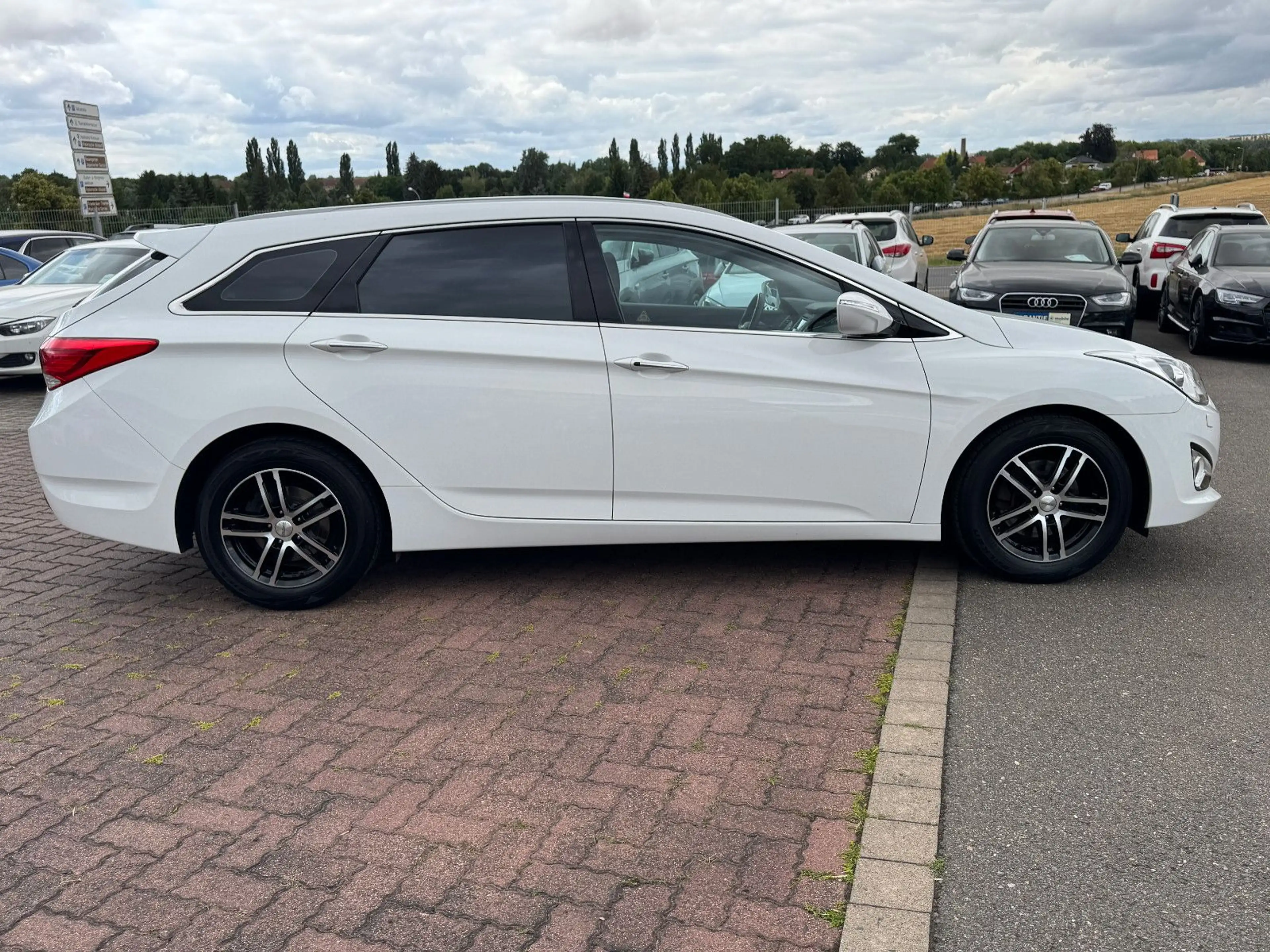 Hyundai i40 cw 5 Star Edition TÜV/HU/NEU — photo 8