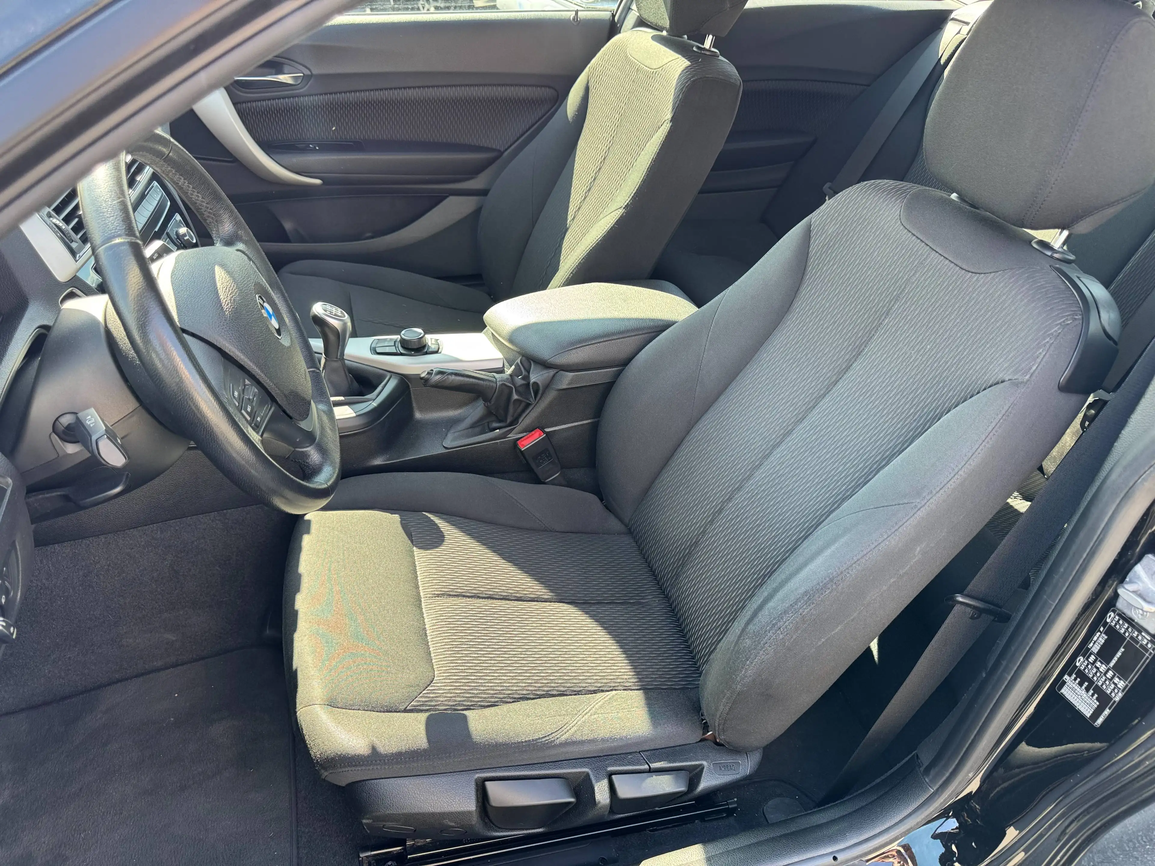 BMW 118 118 i Advantage — photo 9