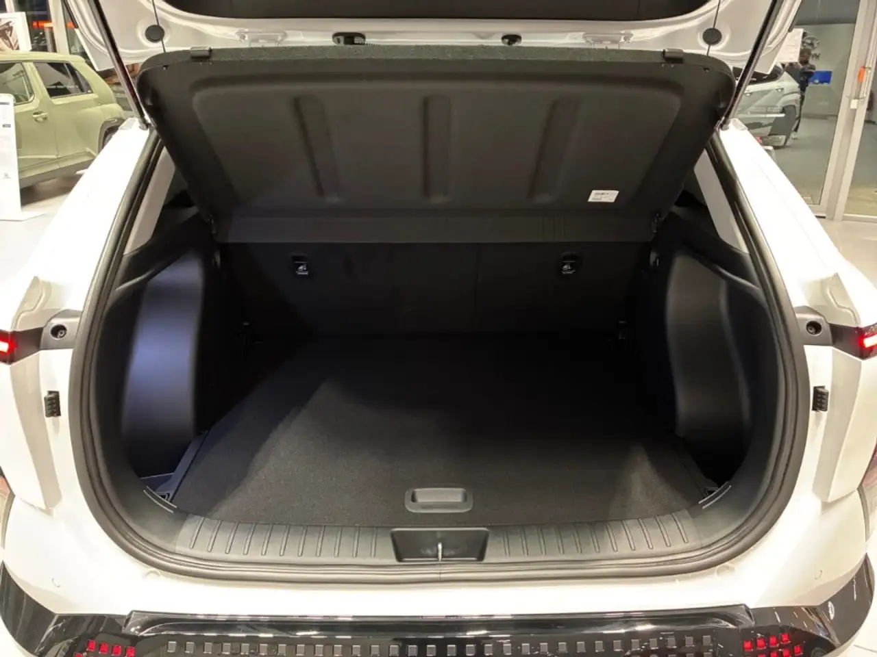 Hyundai KONA Trend Elektro 2WD LENKHZG SHZ KAMERA CARPLAY 12