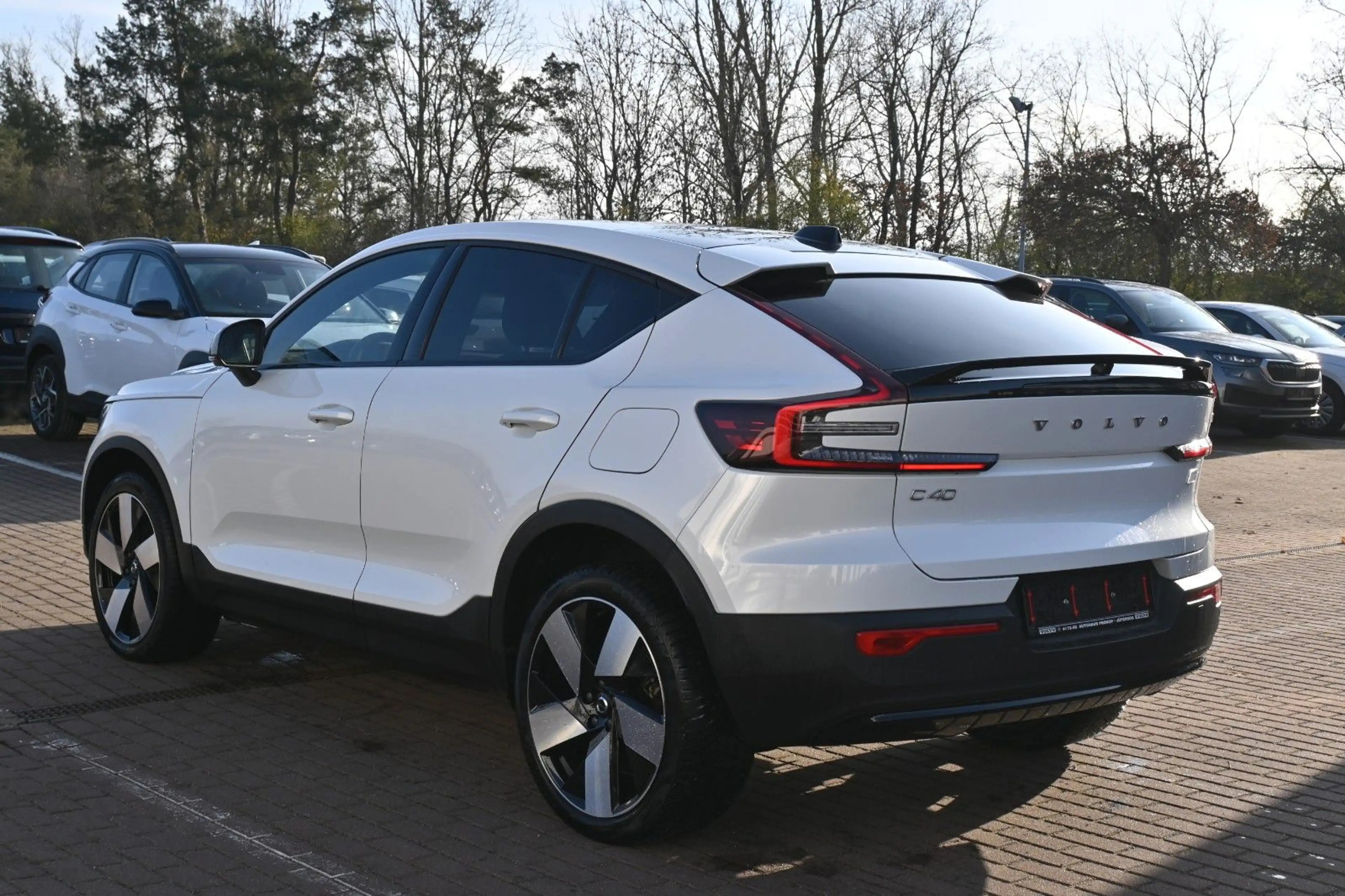 Volvo C40 Recharge Pure Electric Plus *LED*STHZ*BLIS — photo 5