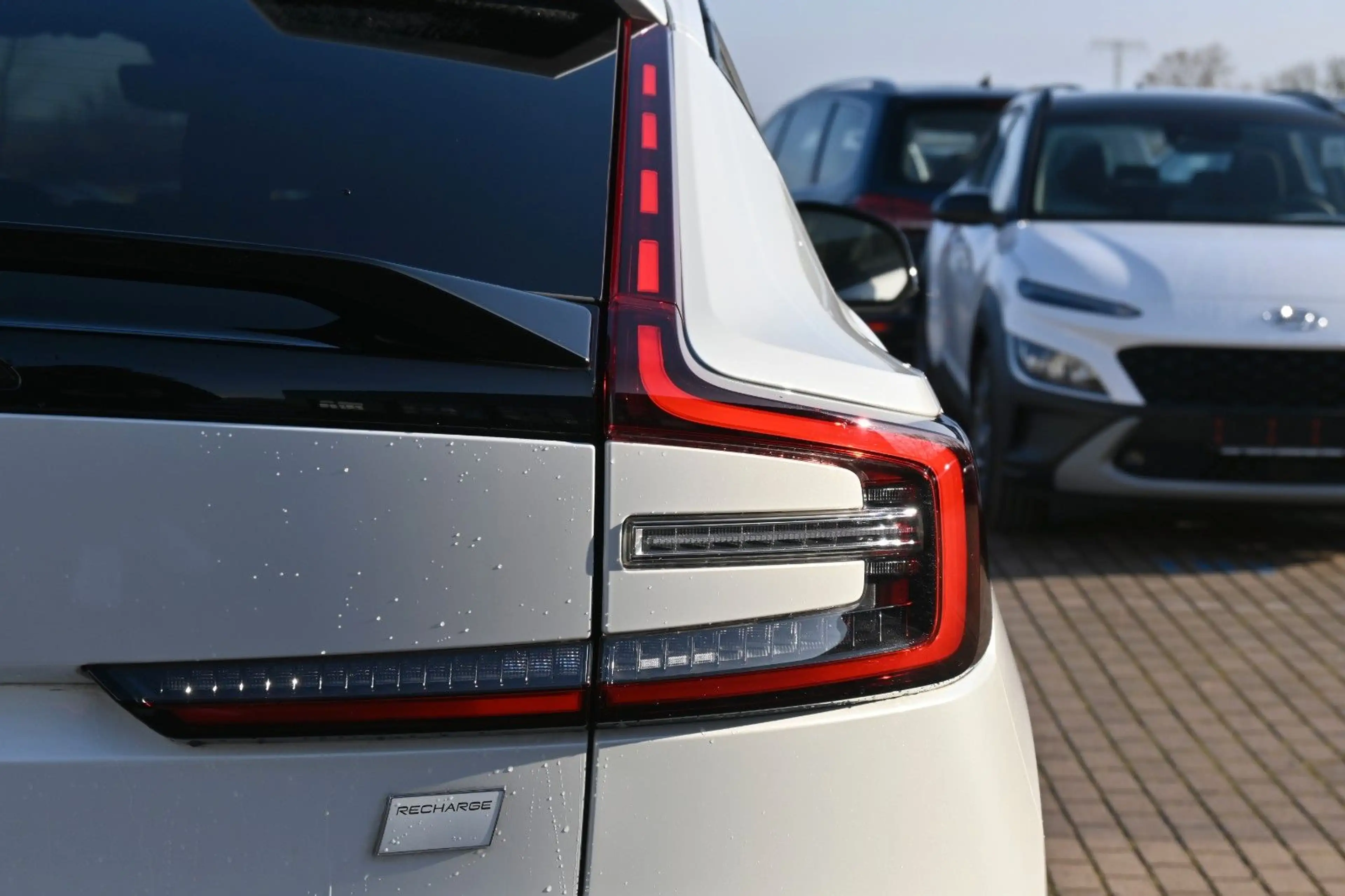 Volvo C40 Recharge Pure Electric Plus *LED*STHZ*BLIS — photo 7