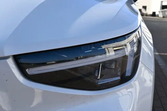 Volvo C40 view 12