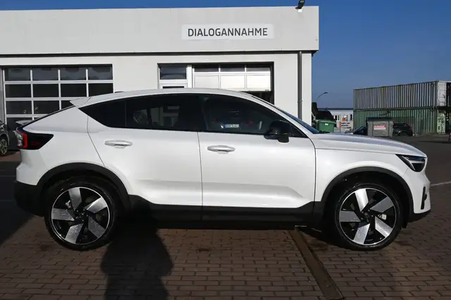 Volvo C40 view 9