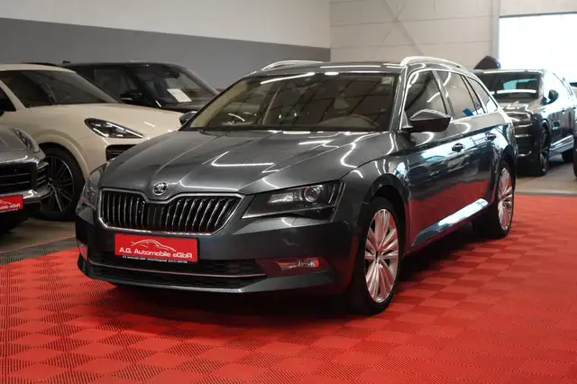 Skoda Superb SuperB 2.0 TDI 4x4 DSG Combi Style 1.Hand*Aut.*