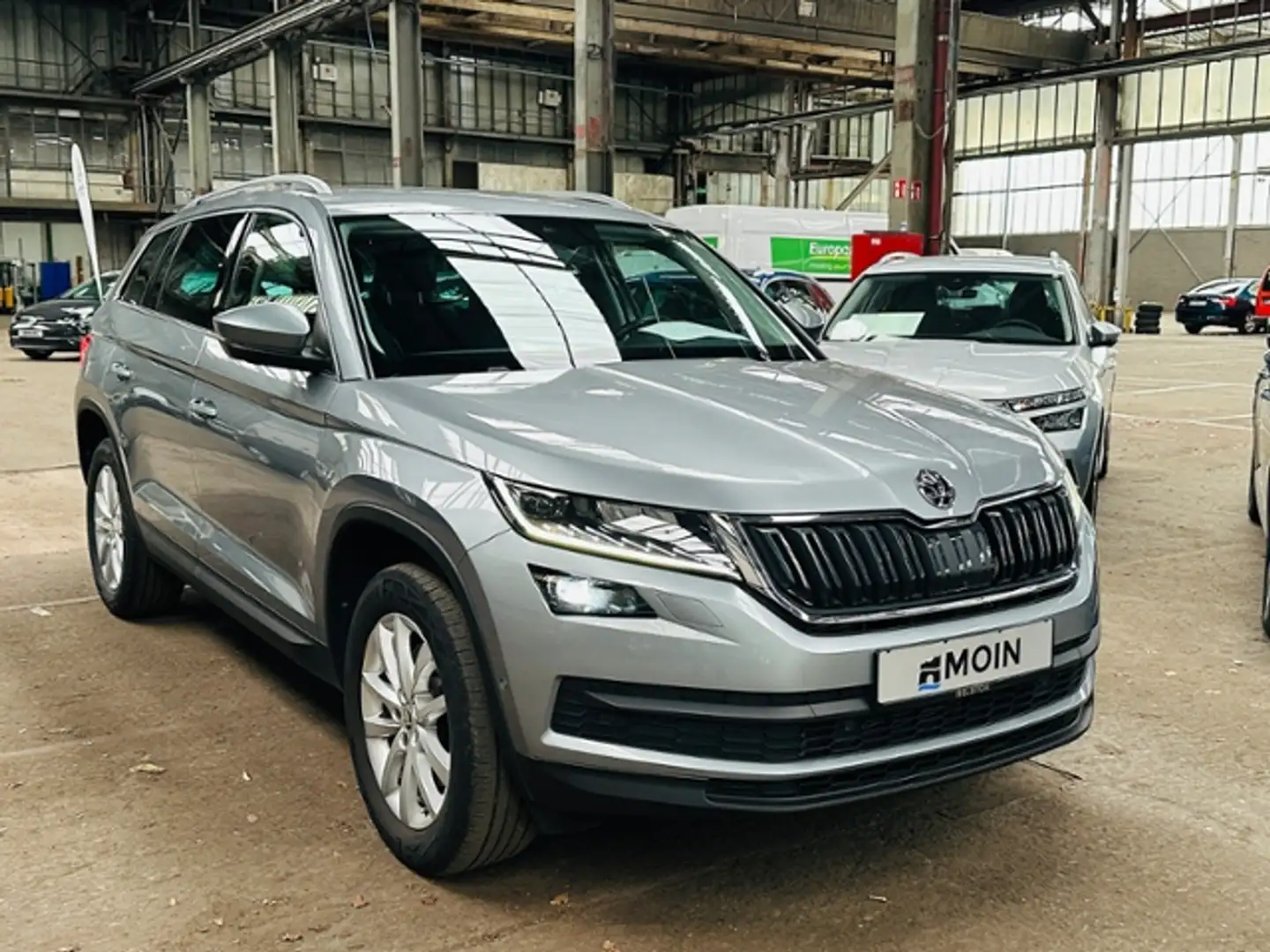 Skoda Kodiaq Style 2.0 TDI DSG 147kW 4x4 KESSY AHK RFK STHZ Silber - 2