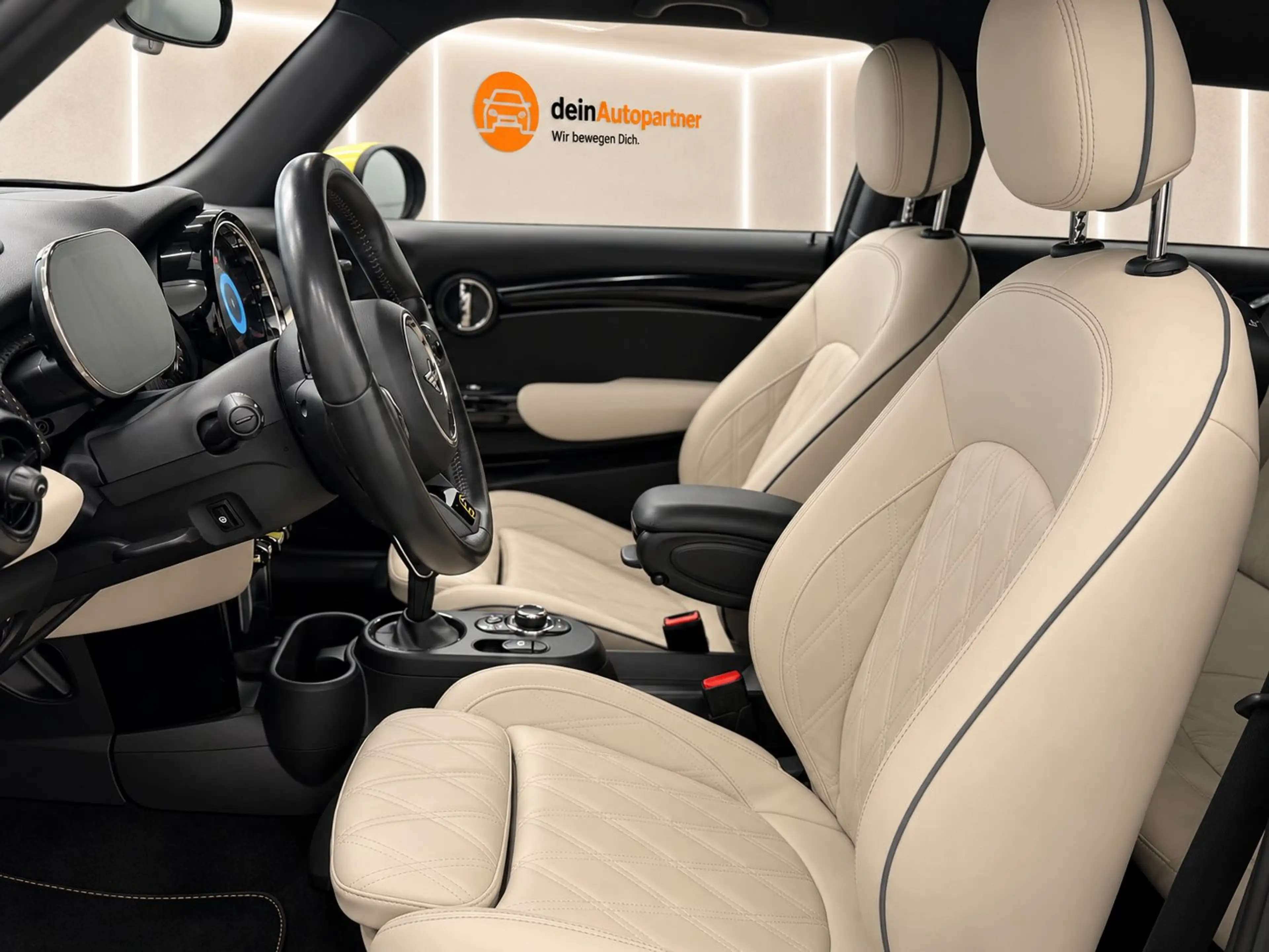 MINI Cooper SE HUD Leder Navi LED RFK UVP 42.840 € — photo 10