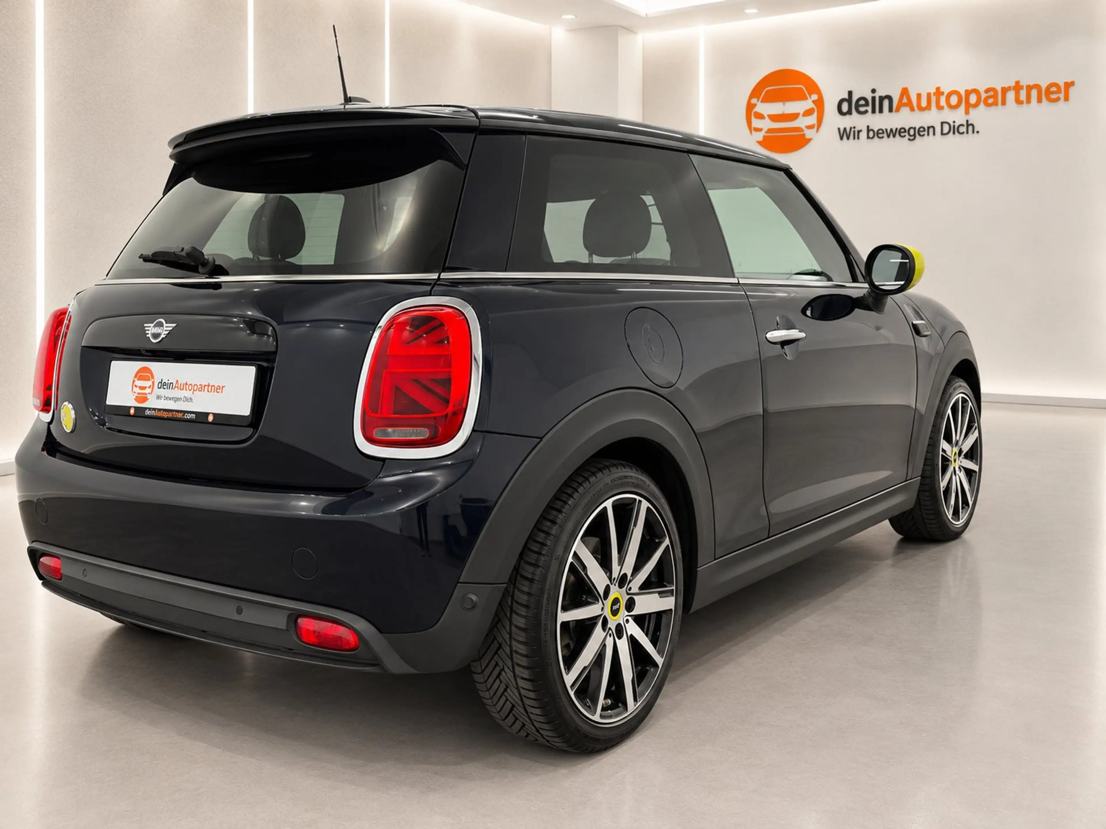 MINI Cooper SE HUD Leder Navi LED RFK UVP 42.840 € — photo 5