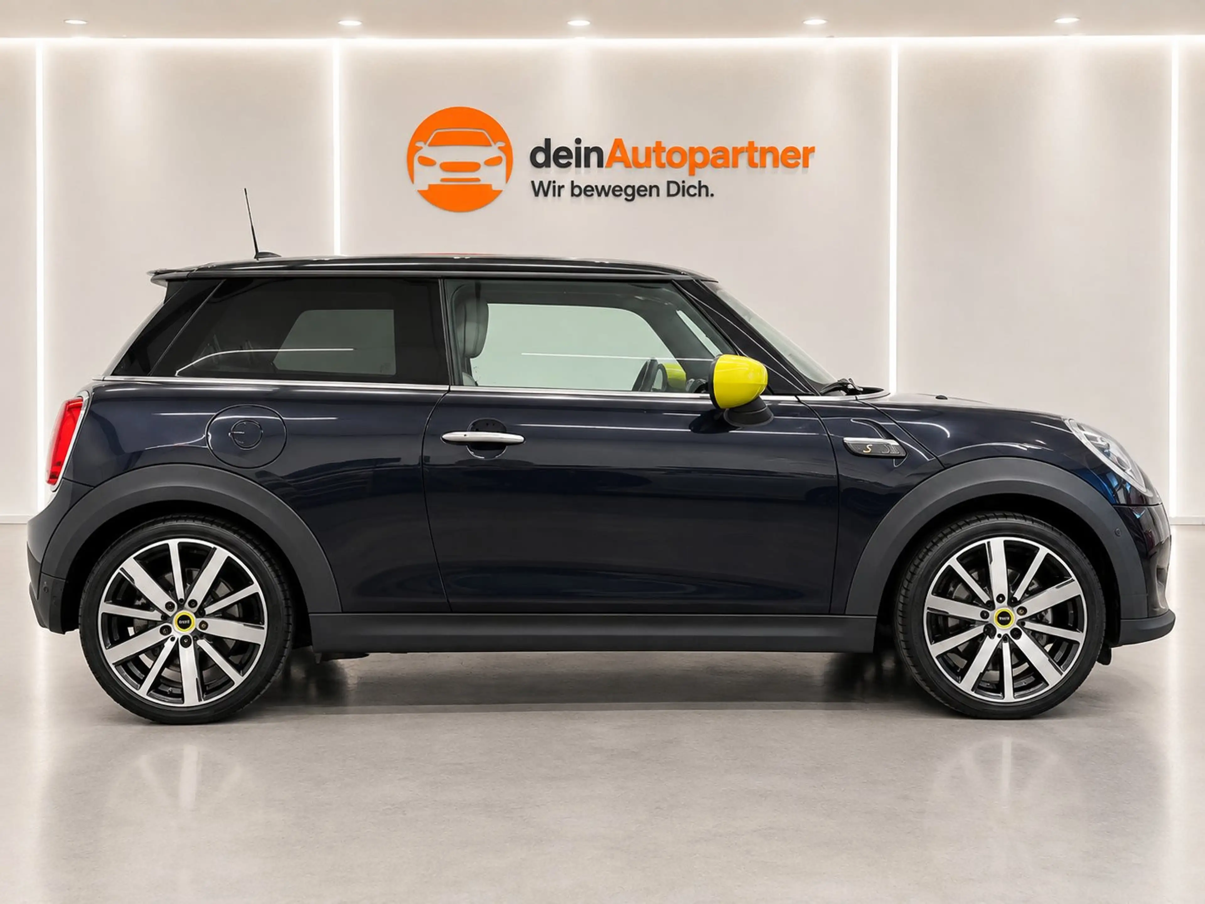 MINI Cooper SE HUD Leder Navi LED RFK UVP 42.840 € — photo 4