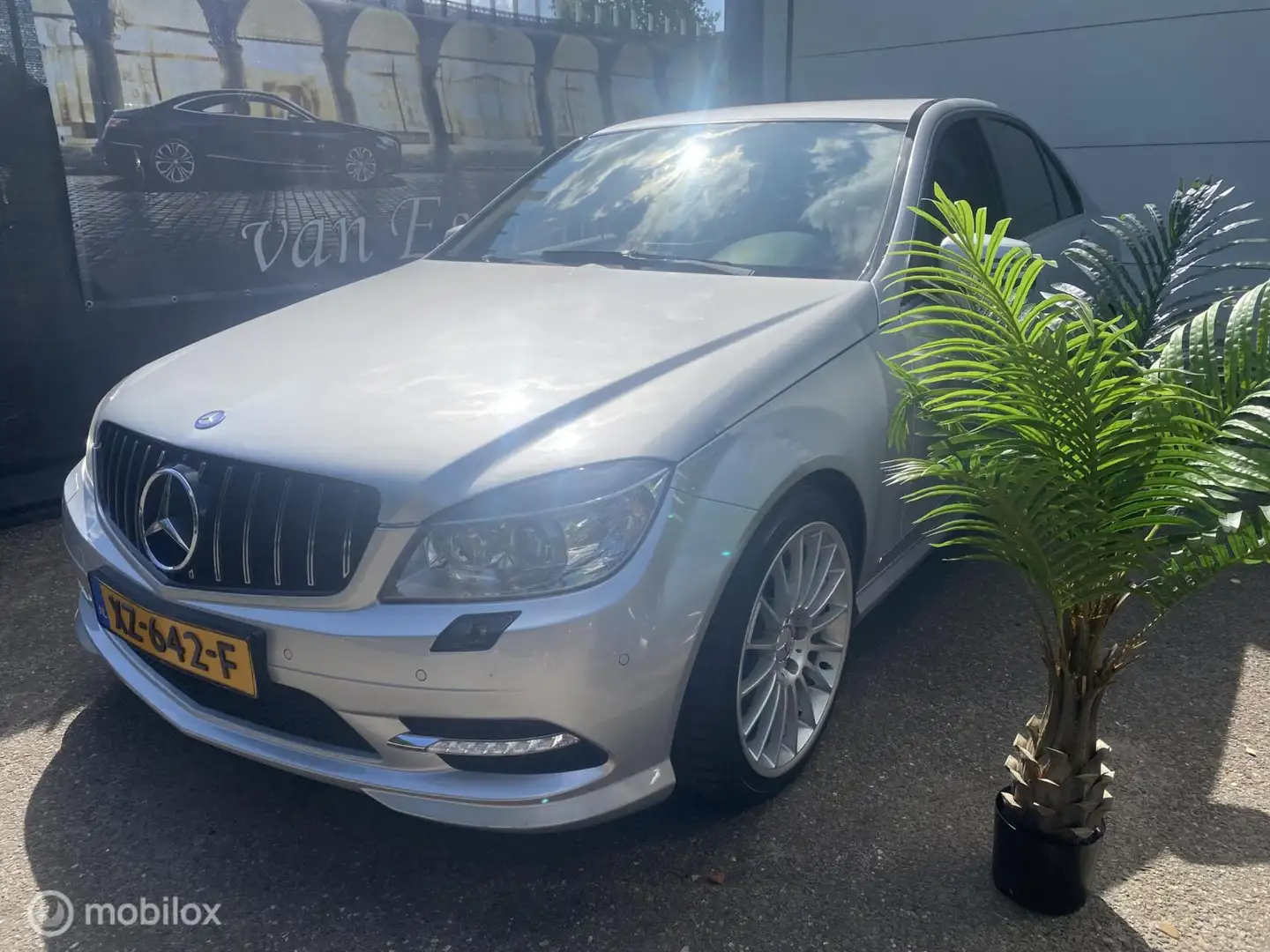 Mercedes-Benz C 200 CGI 181.DKM ECC NAVI HARMAN KARDON CRUISE PDC Grijs - 2