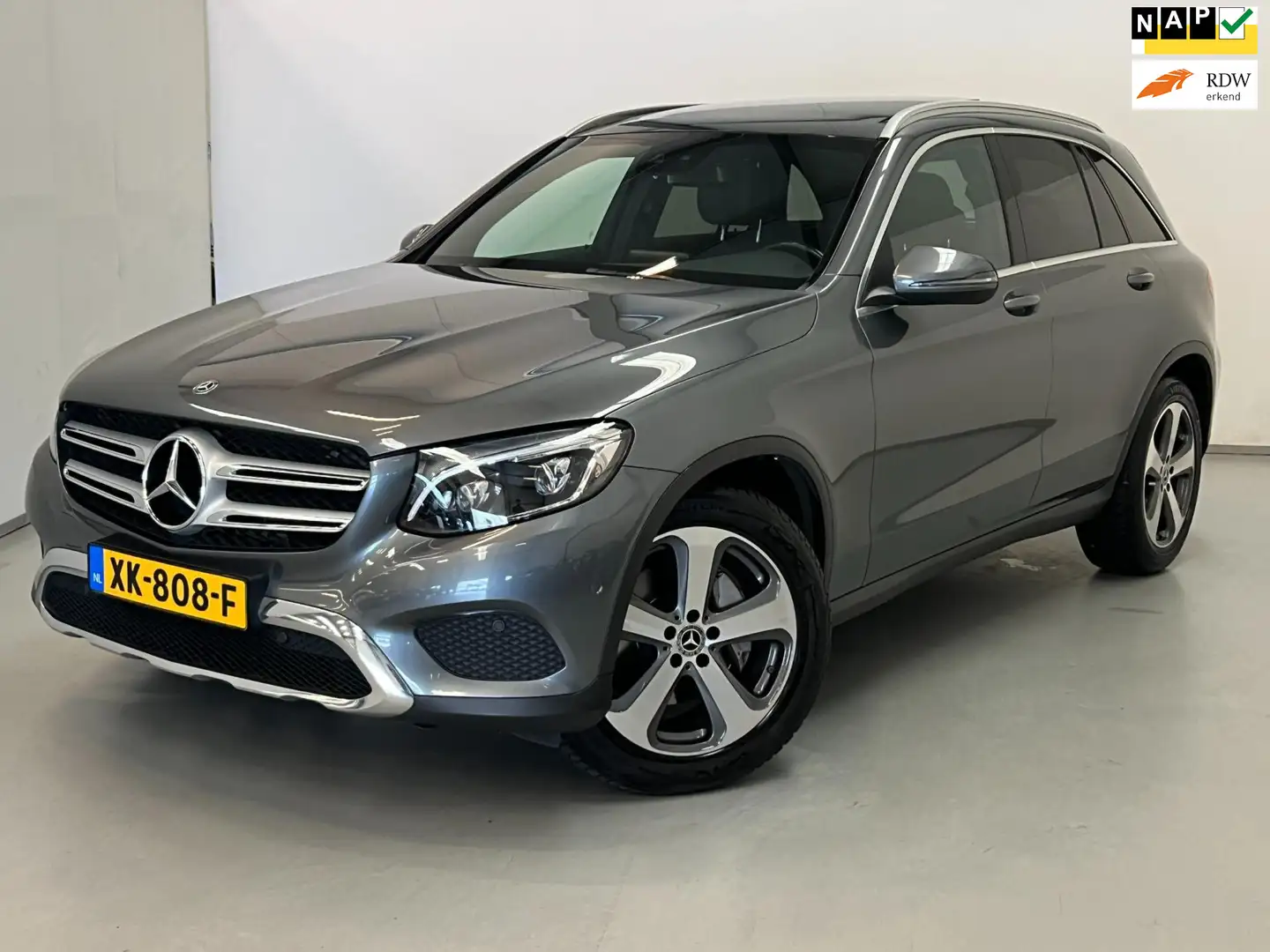 Mercedes-Benz GLC 220 220d 4MATIC / Panoramadak / Sfeerverlichting Grijs - 1