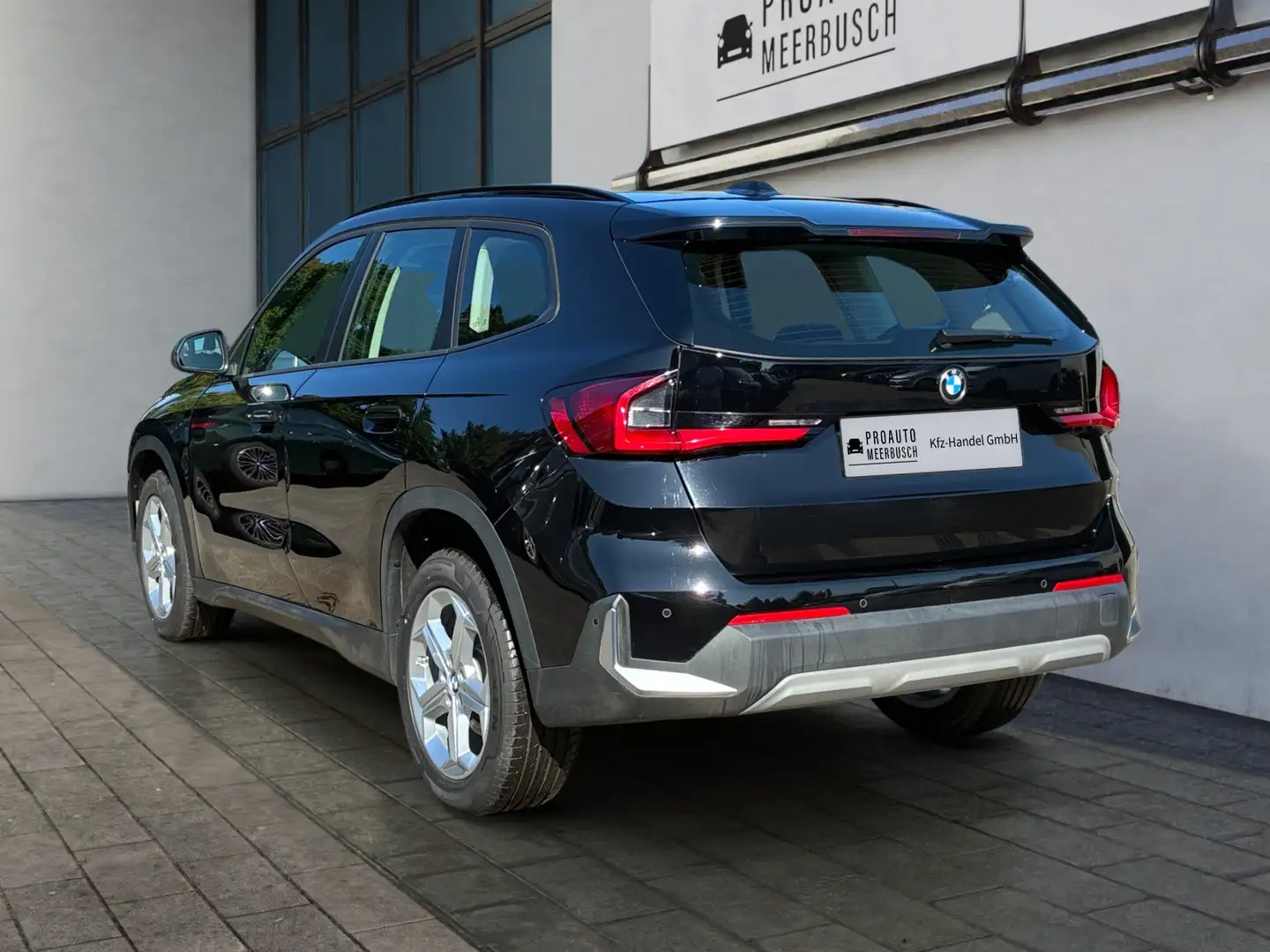BMW X1 20d xDrive HEADUP/ADAPTLED/DRIVINGASSIST+/RFK Noir - 2