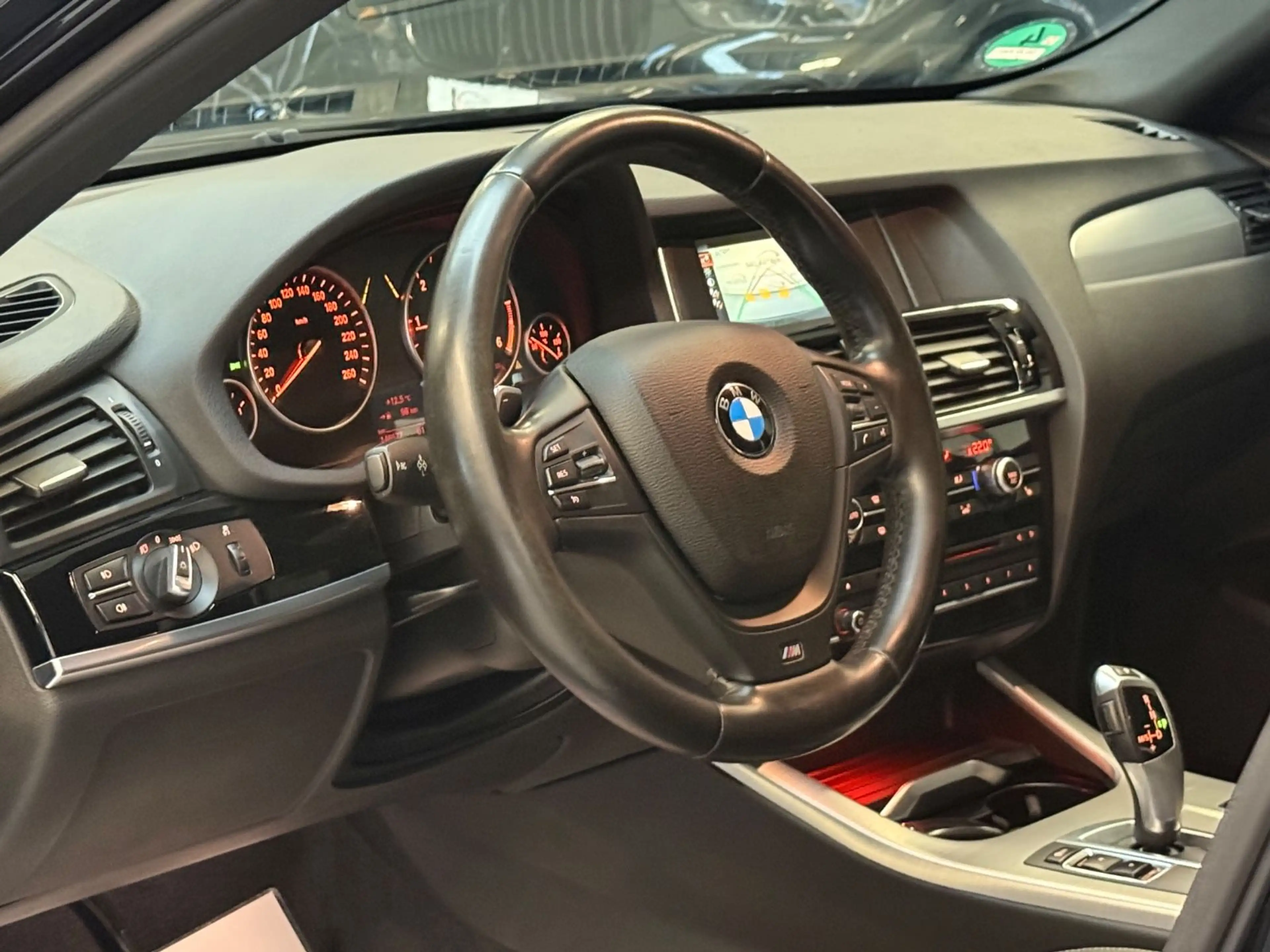 BMW X4 xDrive 20d M PAKET NAVI/KAM/XEN/SPUR/TOT/HIFI — photo 12