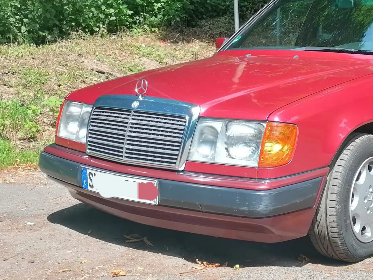 Mercedes-Benz 220 W124 Piros - 1