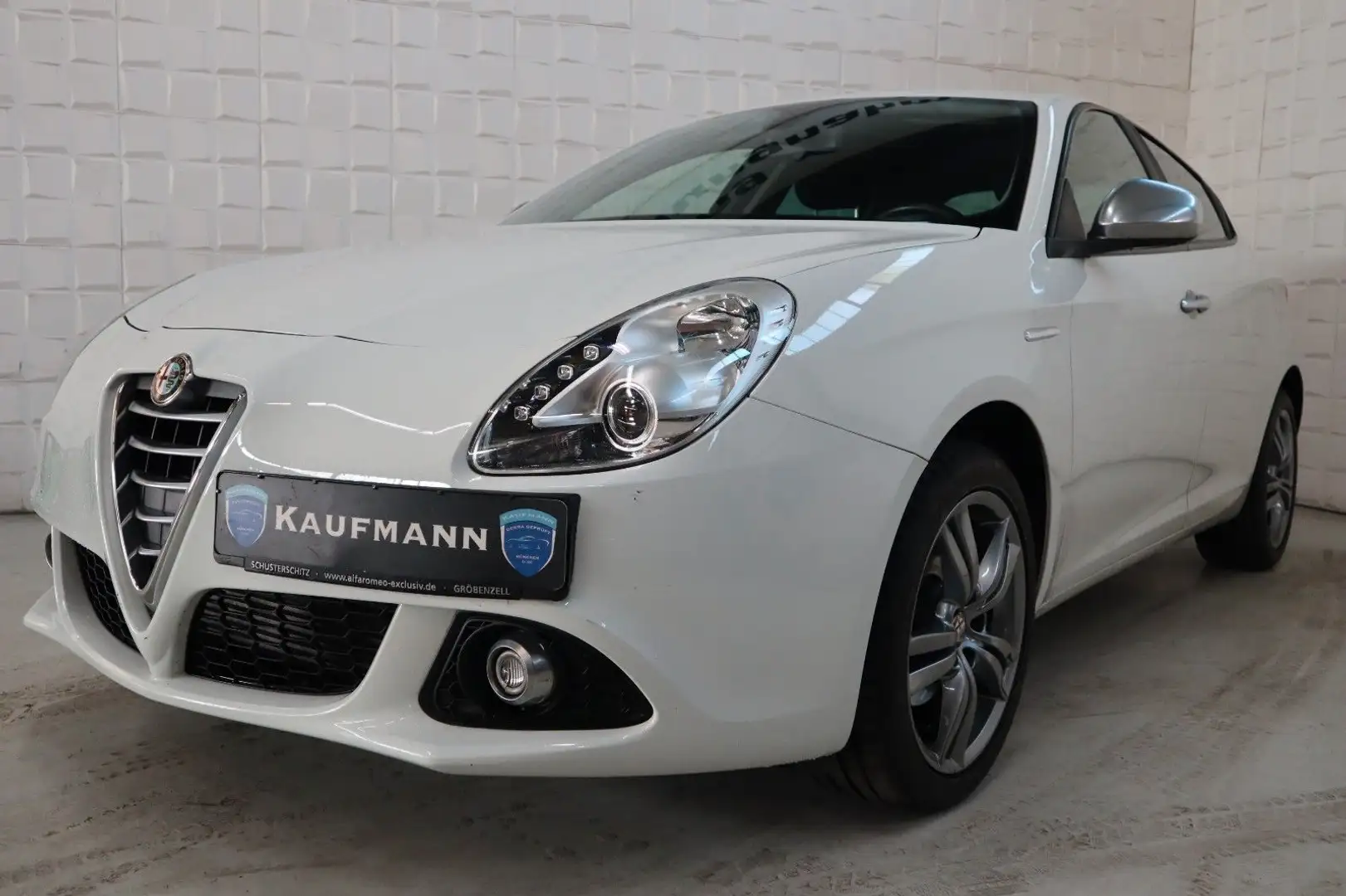 Alfa Romeo Giulietta Turismo Klima Tempomat SHZ Weiß - 1