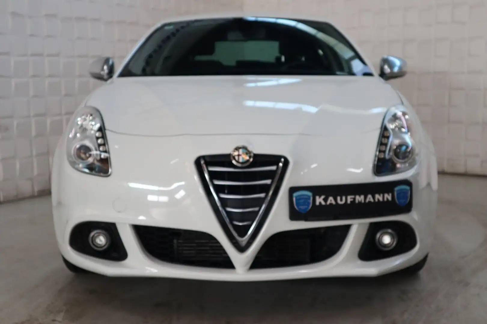 Alfa Romeo Giulietta Turismo Klima Tempomat SHZ Weiß - 2