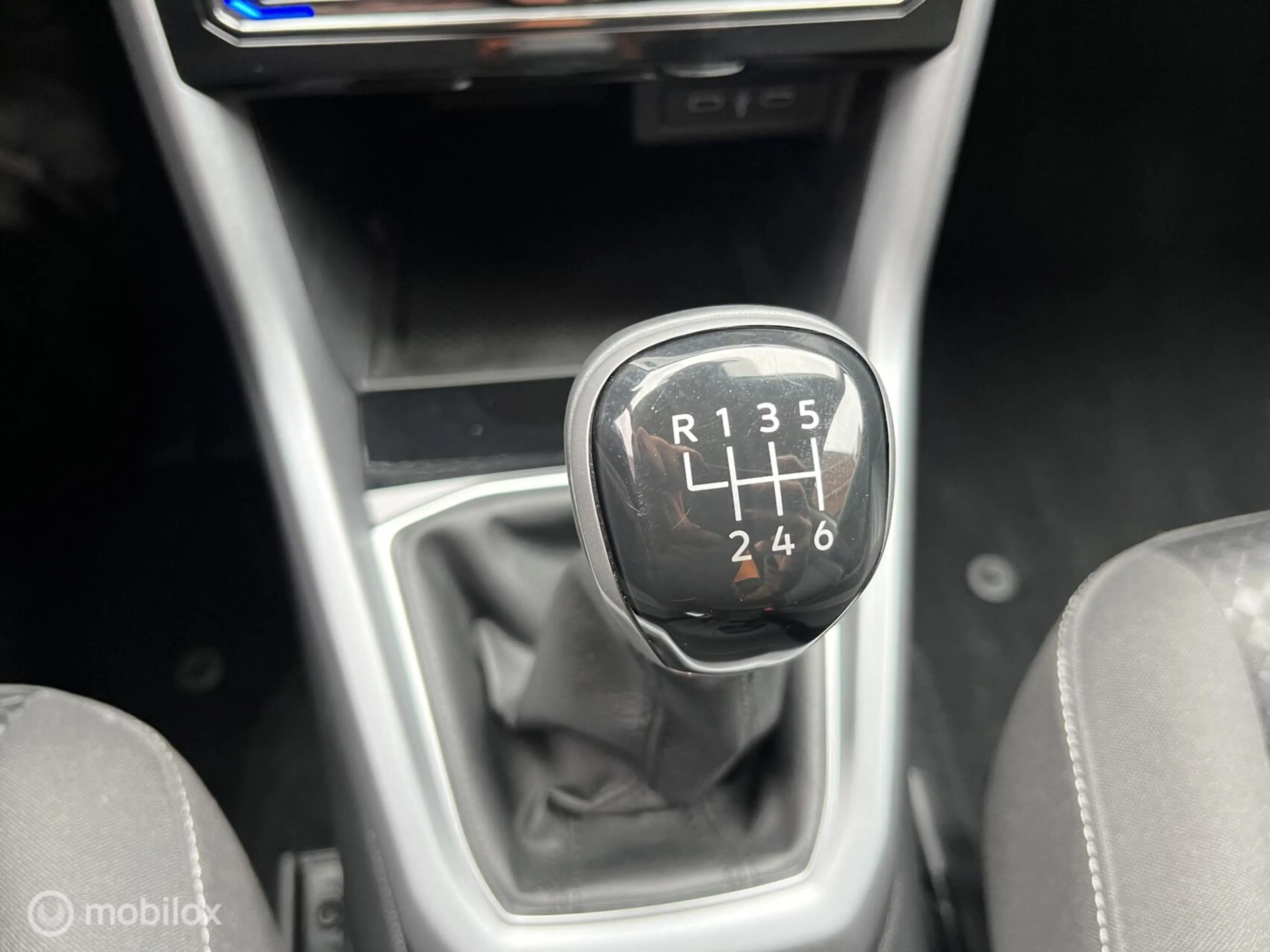 Volkswagen T-Cross 1.0 TSI Style NAVI*CAMERA*ACC*PDC*CLIMA* — photo 20