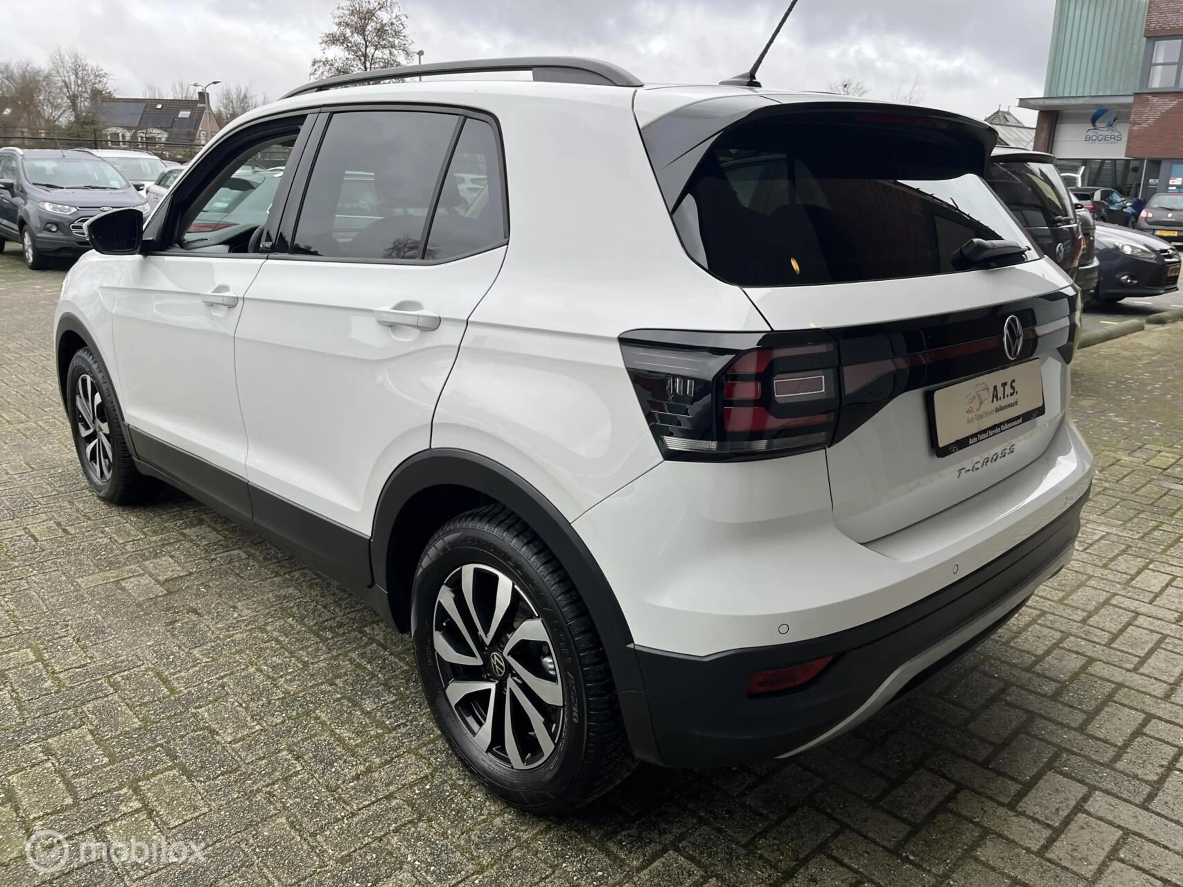 Volkswagen T-Cross 1.0 TSI Style NAVI*CAMERA*ACC*PDC*CLIMA* — photo 6