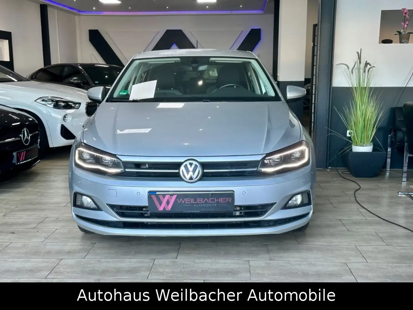 Volkswagen Polo VI Highline DSG * LED * Kamera * AHK * Argent - 2