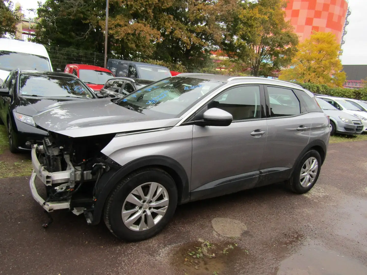 Peugeot 3008 Active Business Automatik Gris - 2