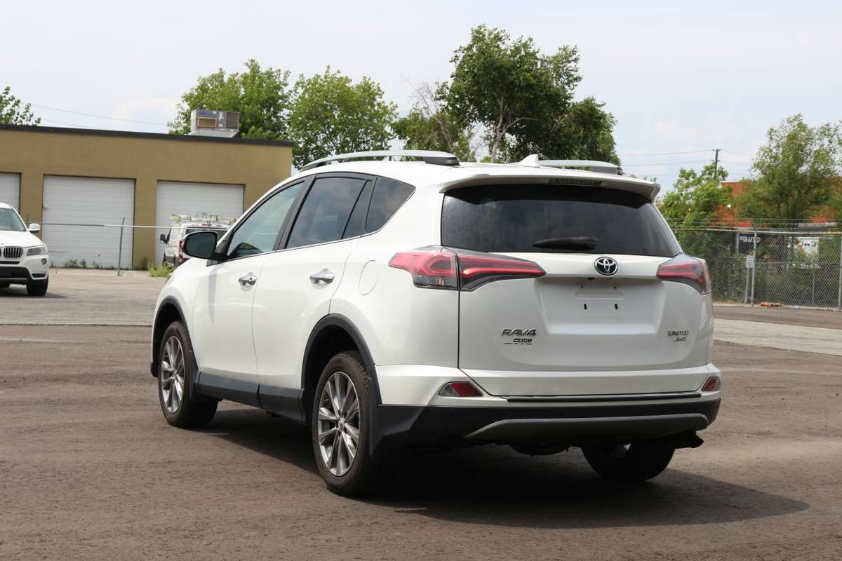 2017 Toyota RAV4 LIMITED -ACCIDENT FREE DEALER SERVICE — снимка 1