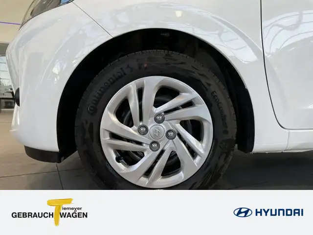 Hyundai I10 view 9