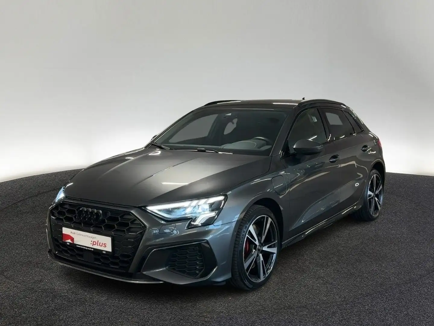 Audi A3 45 TFSI e S tronic 2xS LINE/NAV/LED Gris - 2