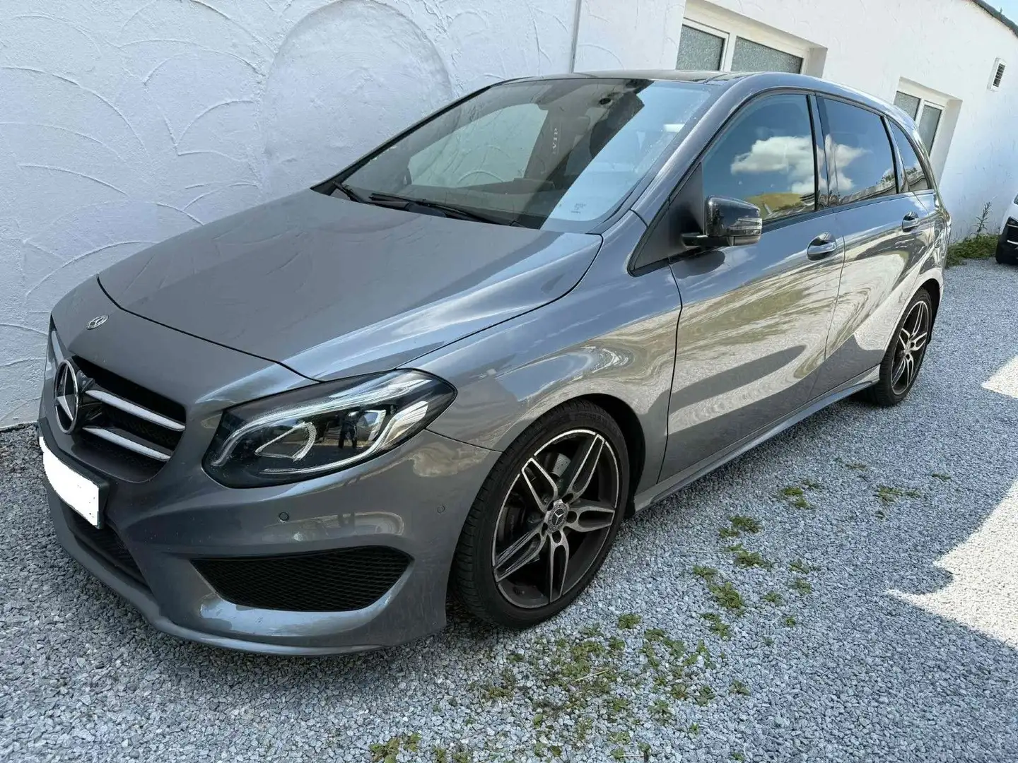 Mercedes-Benz B 220 CDI*AMG*Panorama*LED*Kamera*Leder*SHZ*PDC* Gris - 1