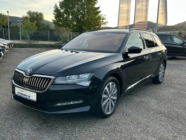 Skoda Superb Combi 1.5 TSI LED NAVI ALU AC LEDER CAM**