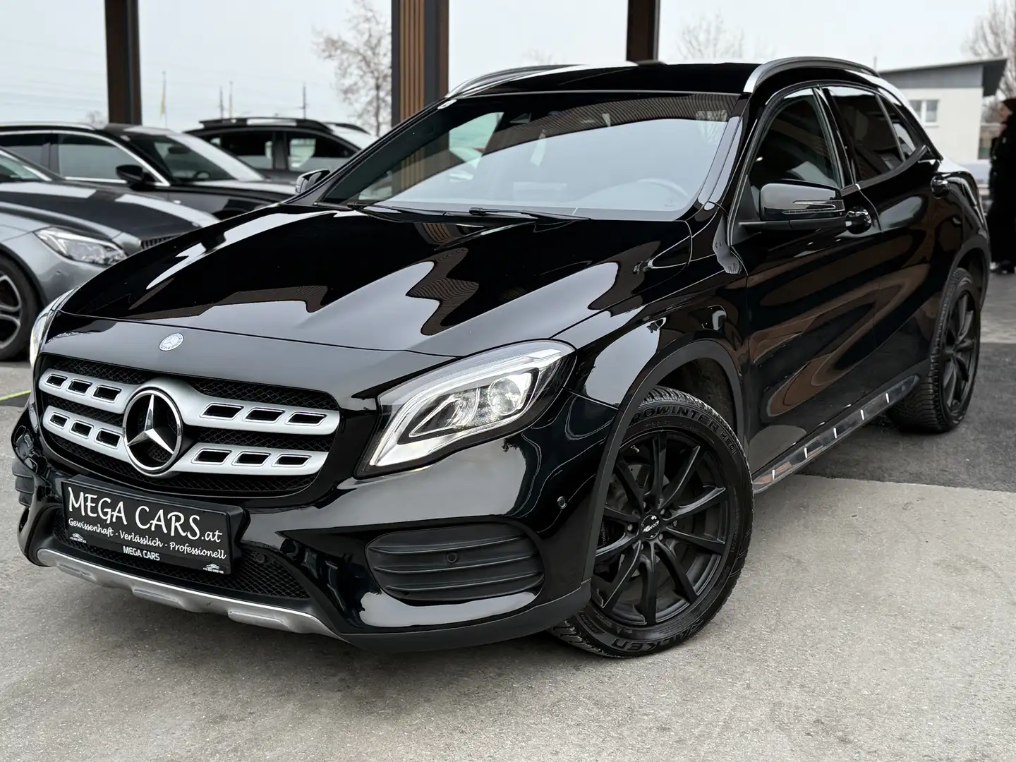 Mercedes-Benz GLA 200 CDI Schwarz - 1