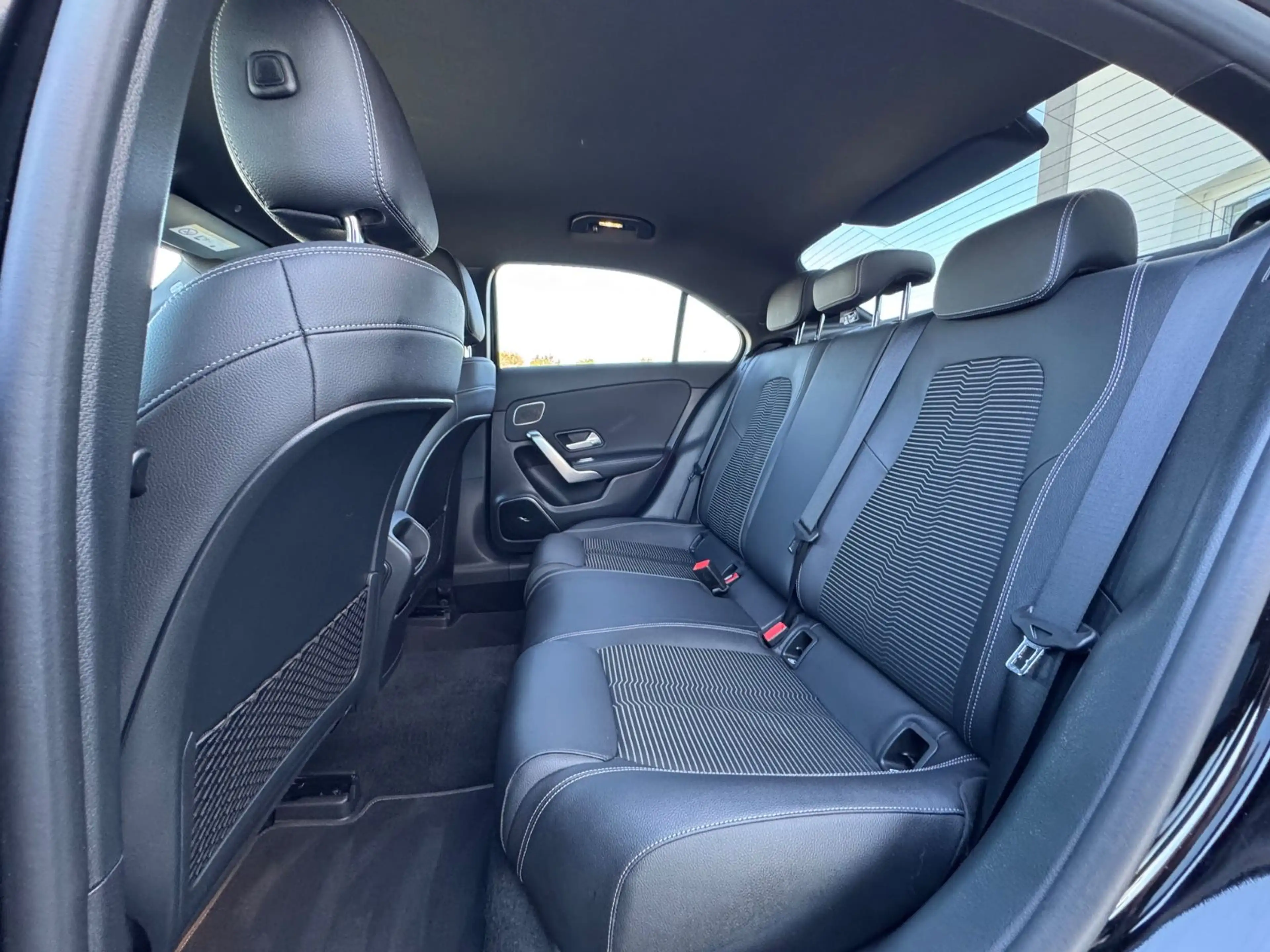 Mercedes-Benz A 200 Limousine Progressive — photo 23