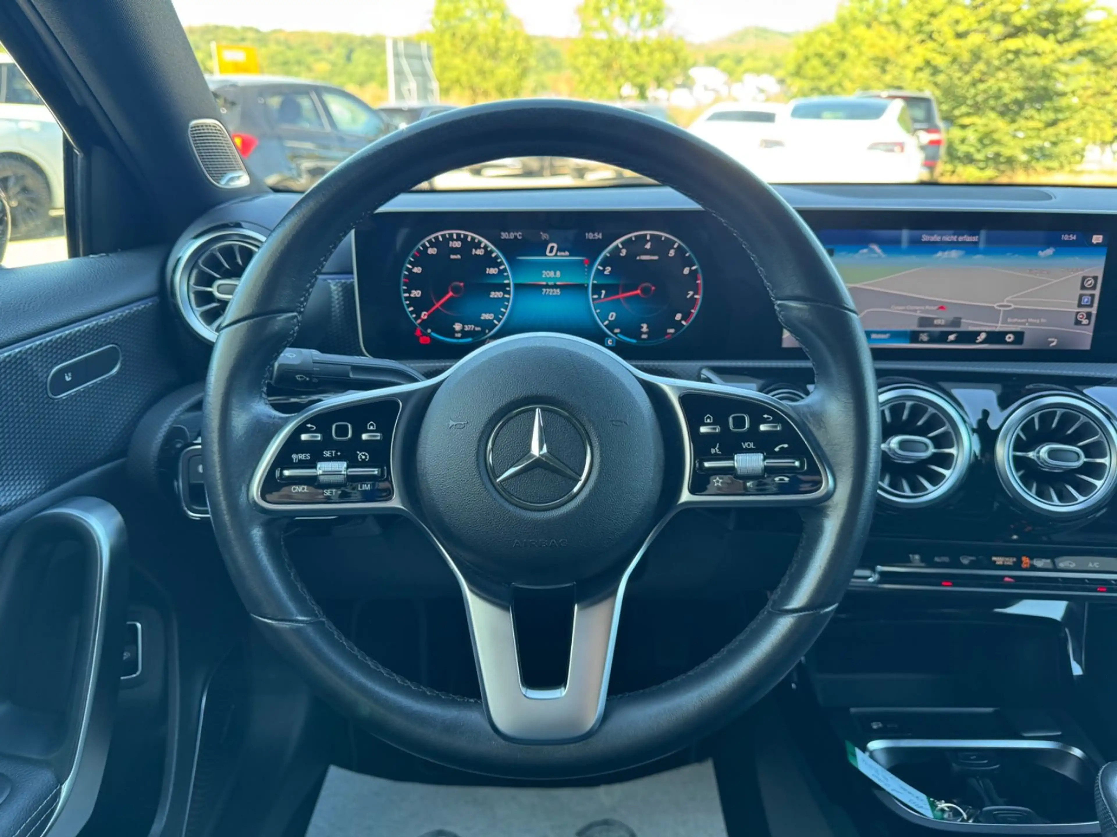 Mercedes-Benz A 200 Limousine Progressive — photo 13