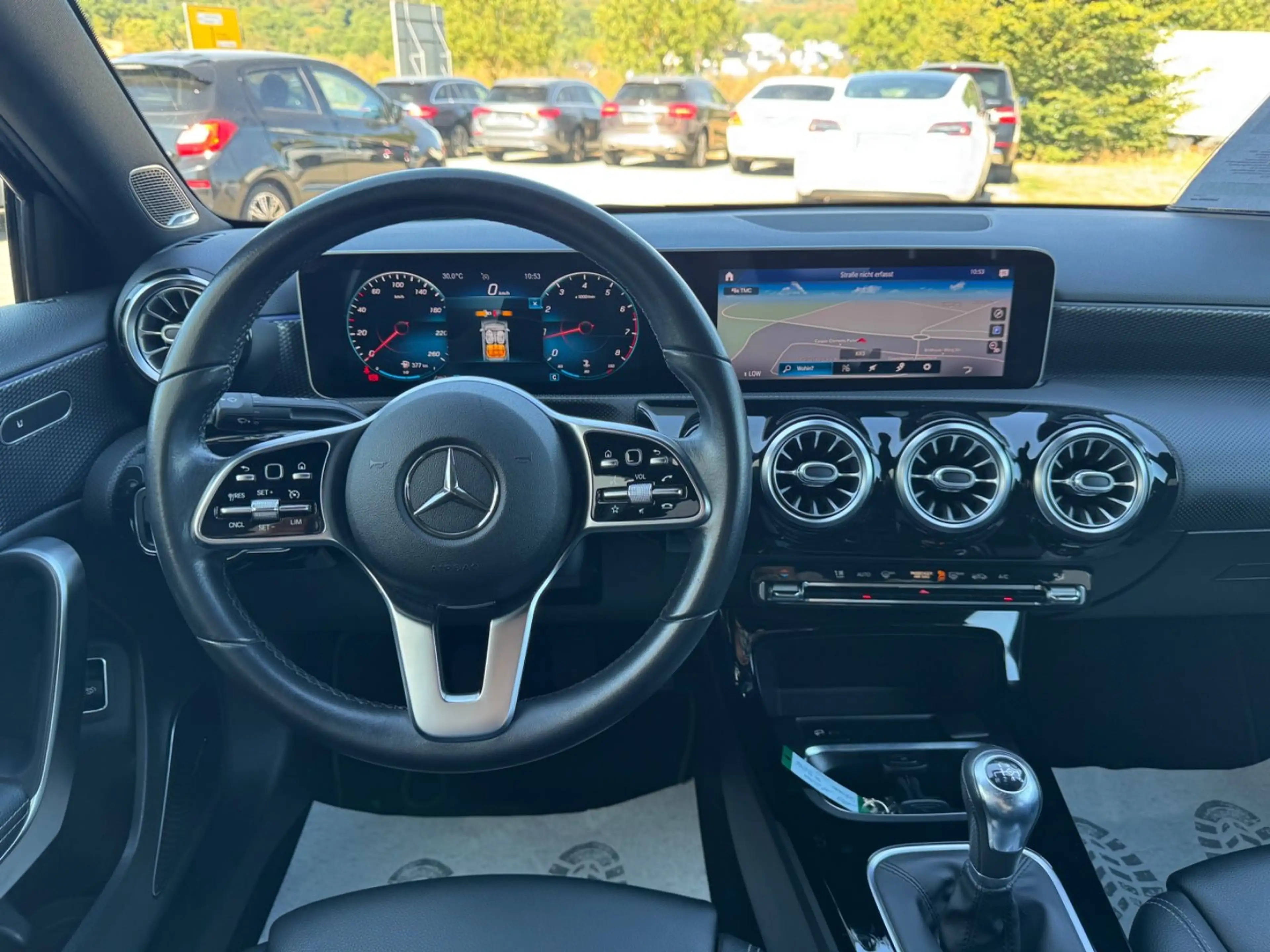 Mercedes-Benz A 200 Limousine Progressive — photo 12