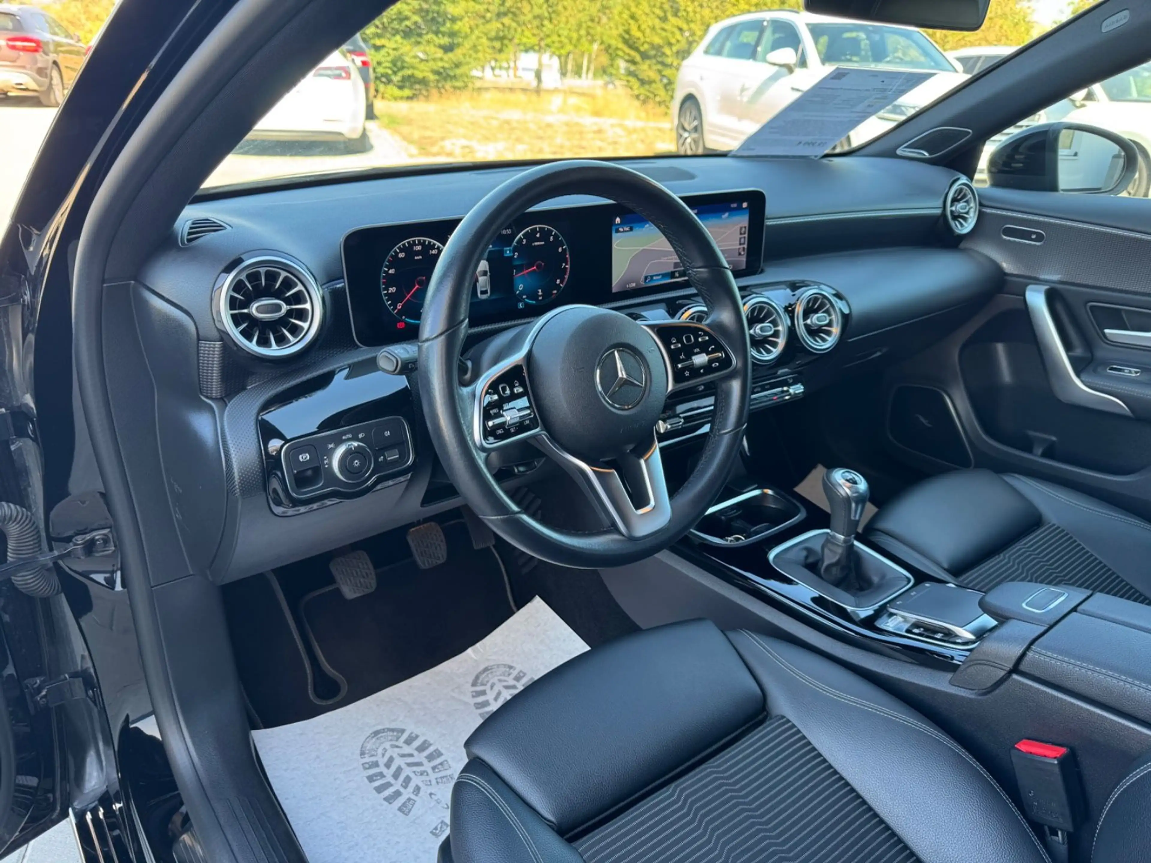 Mercedes-Benz A 200 Limousine Progressive — photo 11