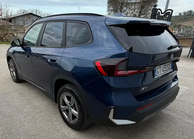BMW X1 view 3