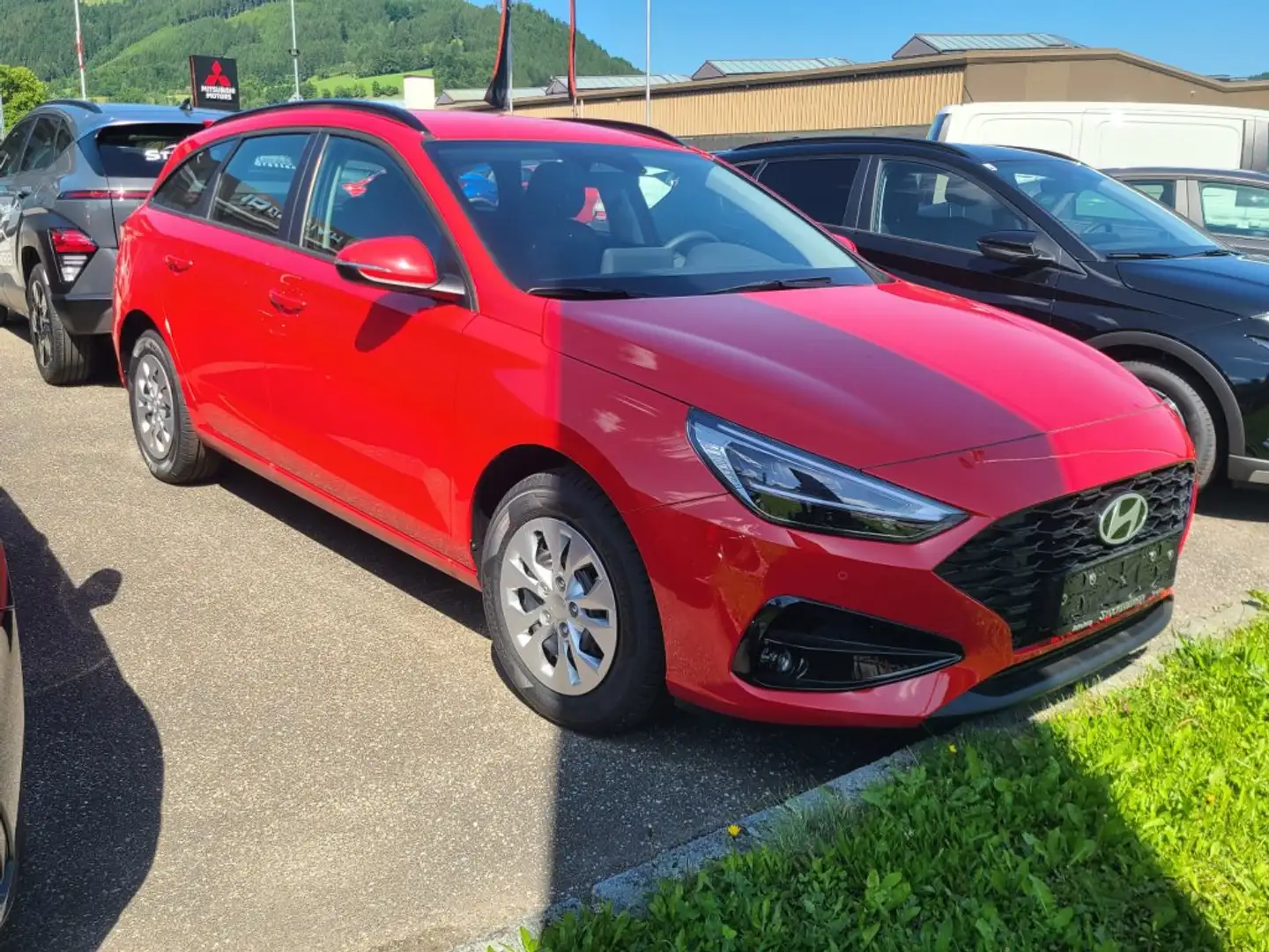 Hyundai i30 Kombi - PD Smart Line 1.5 DPI c5ks1-OO4 Rosso - 2