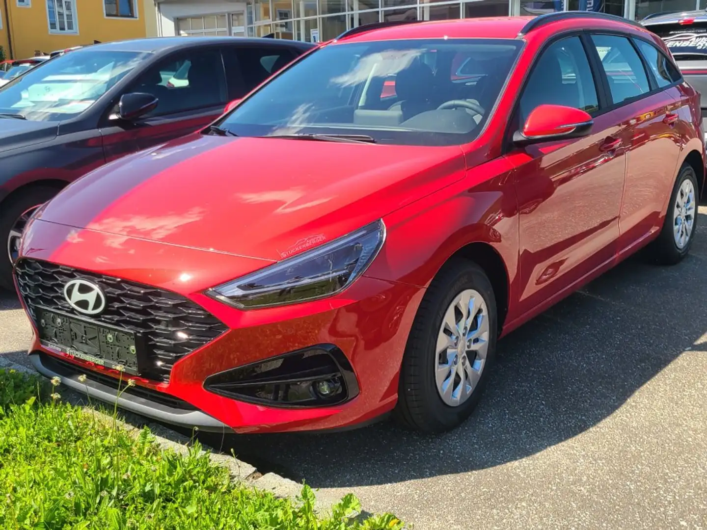 Hyundai i30 Kombi - PD Smart Line 1.5 DPI c5ks1-OO4 Rosso - 1
