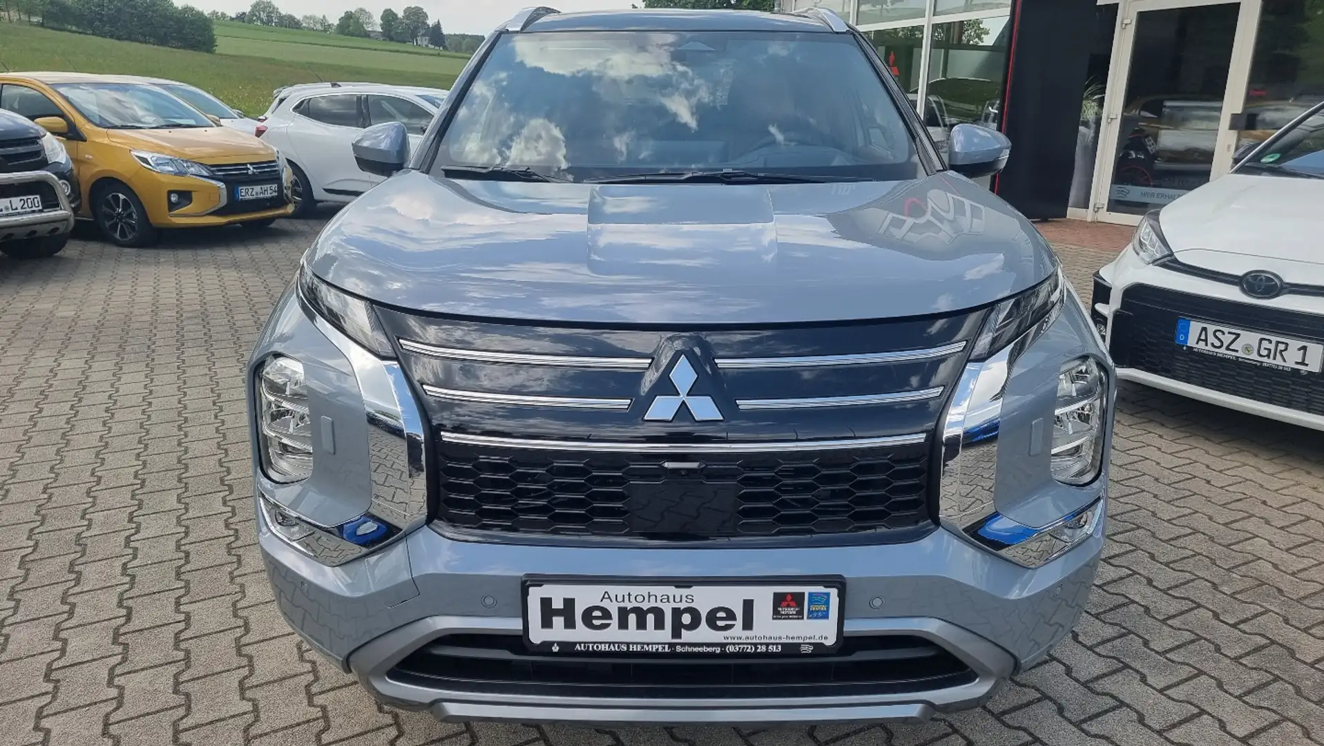 Mitsubishi Outlander 2.4L PHEV TOP Luxury-Paket 2-Farb Grigio - 2
