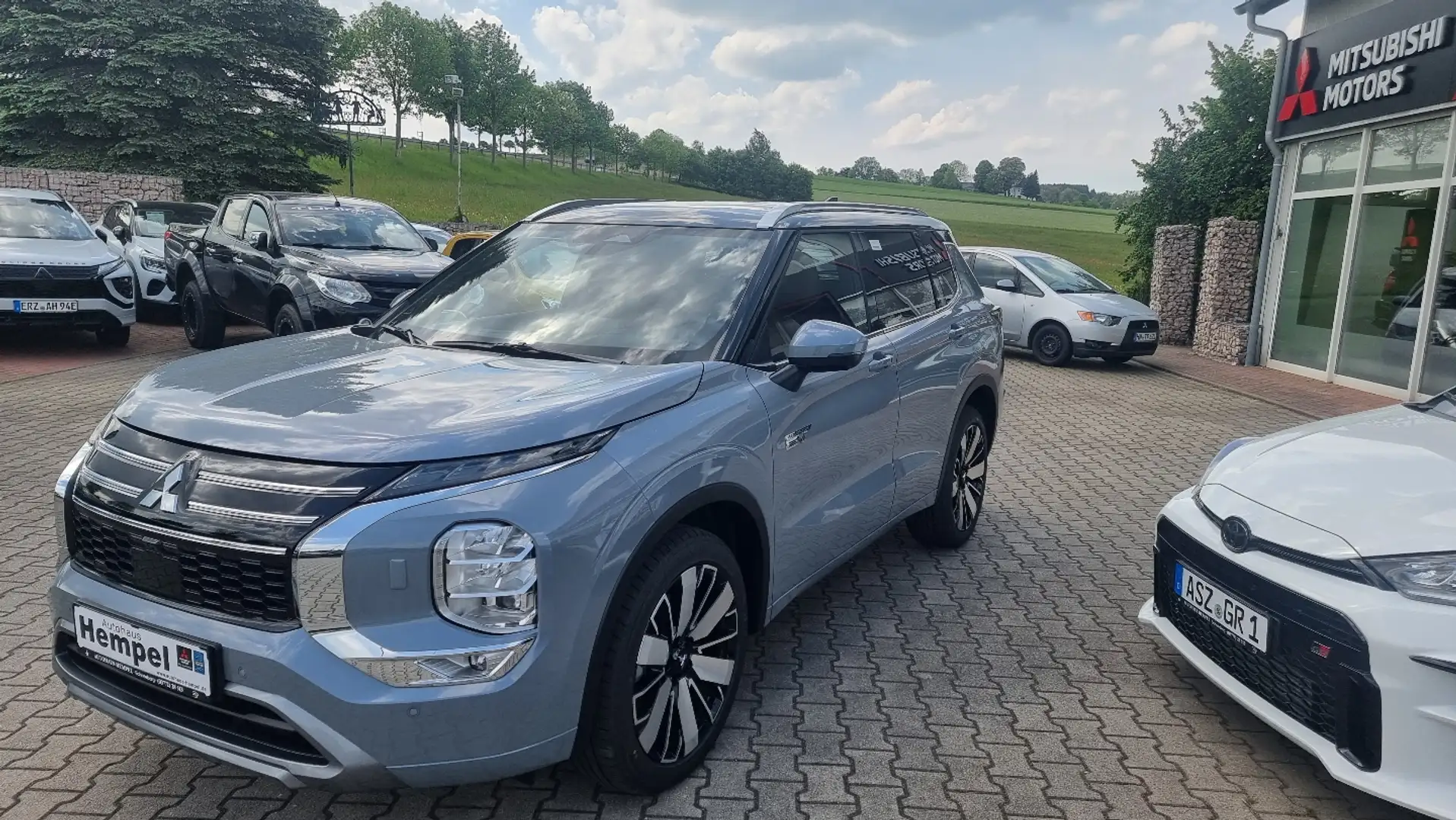 Mitsubishi Outlander 2.4L PHEV TOP Luxury-Paket 2-Farb Grigio - 1