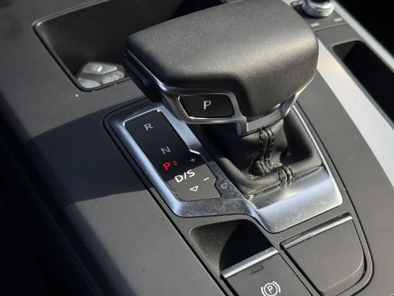 Audi Q5 снимка Audi Q5