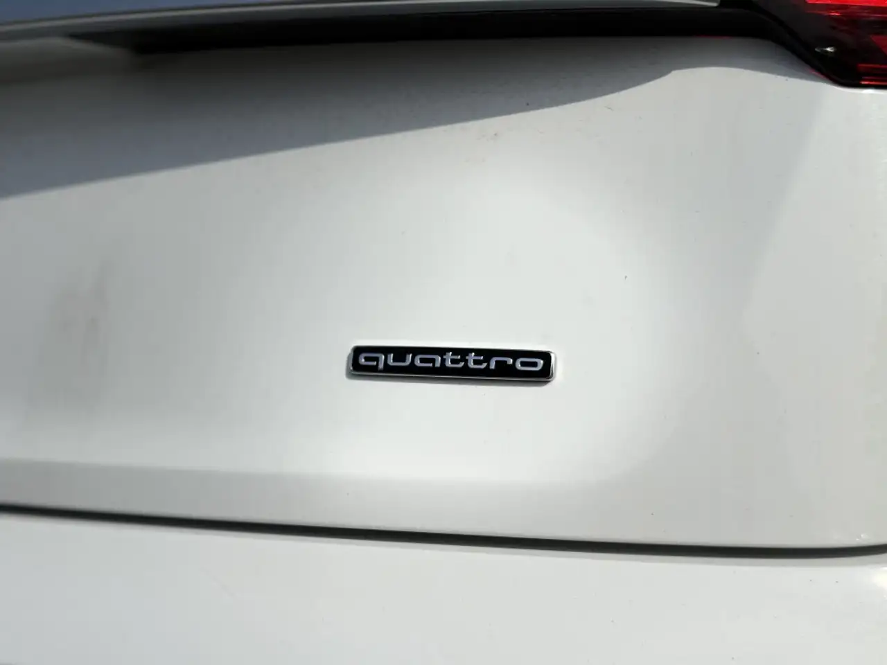 Audi Q5 снимка Audi Q5