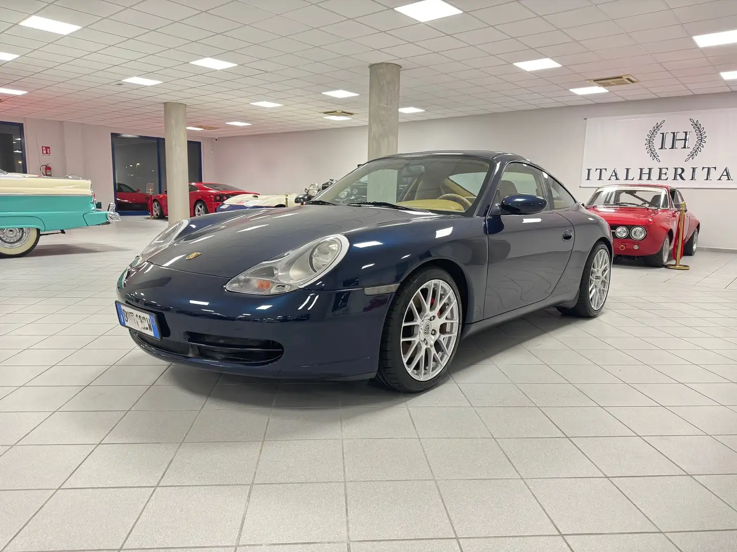Porsche 996 Carrera Bleu - 1