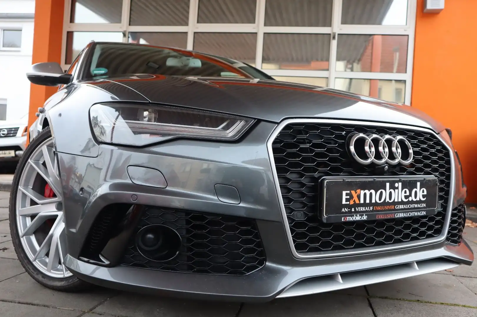 Audi RS6 AVANT* 4.0 TFSI* LEDER* PANO* ACC* HUD* 21" Grau - 1